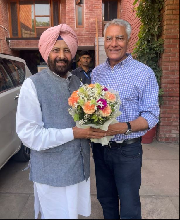 Punjab News : ਪੰਜਾਬ BJP ਵਿੱਚ ਵੱਡੀ ਹਲਚਲ! ਕੇਵਲ ਸਿੰਘ ਢਿੱਲੋਂ ਤੇ ਜਾਖੜ ਦੀ ਹੋਈ ਖ਼ਾਸ ਮੁਲਾਕਾਤ