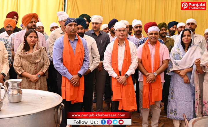 Punjab Police ਵੱਲੋਂ ਸ੍ਰੀ ਗੁਰੂ ਅਰਜਨ ਦੇਵ ਜੀ ਦੇ ਸ਼ਹੀਦੀ ਦਿਹਾੜੇ ਨੂੰ ਸਮਰਪਿਤ ‘ਛਬੀਲ’ ਲਗਾਈ ਗਈ