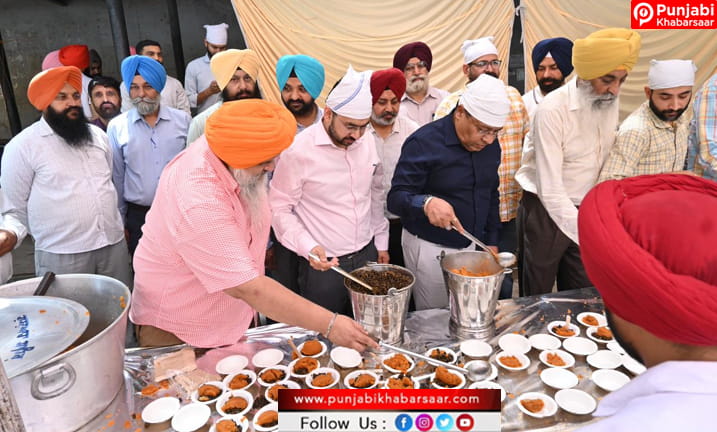 ਲੋਕ ਸੰਪਰਕ ਵੱਲੋਂ ਸ੍ਰੀ ਗੁਰੂ ਅਰਜਨ ਦੇਵ ਜੀ ਦੇ ਸ਼ਹੀਦੀ ਗੁਰਪੁਰਬ ਅਤੇ ਨਿਰਜਲਾ ਇਕਾਦਸ਼ੀ ਨੂੰ ਸਮਰਪਿਤ ਛਬੀਲ