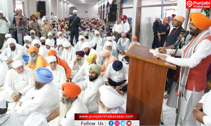 ਮਹਾਂਪੁਰਖਾਂ ਦੇ ਆਦਰਸ਼ਾਂ ‘ਤੇ ਚੱਲ ਕੇ ਹੀ ਸਮਾਜ ਨੂੰ ਨਵੀਂ ਦਿਸ਼ਾ ਦਿੱਤੀ ਜਾ ਸਕਦੀ ਹੈ: ਮੁੱਖ ਮੰਤਰੀ ਨਾਇਬ ਸਿੰਘ ਸੈਣੀ