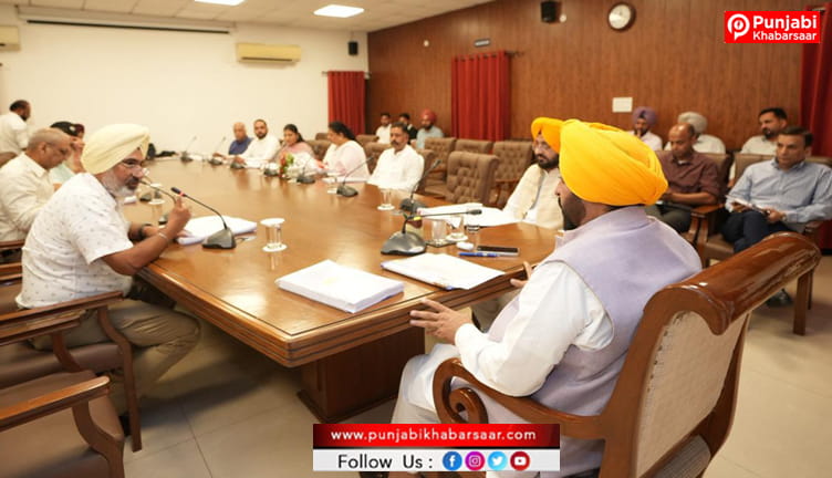 CM Bhagwant Singh Mann ਵੱਲੋਂ ਉਸਾਰੀ ਕਿਰਤੀਆਂ ਲਈ ਵੱਡੀ ਰਾਹਤ ਦਾ ਐਲਾਨ; ਪੂਰੇ ਪੰਜਾਬ ਵਿੱਚ 10 ਲੱਖ ਮਜ਼ਦੂਰਾਂ ਦੀ ਮੁਫ਼ਤ ਰਜਿਸਟ੍ਰੇਸ਼ਨ ਕੀਤੀ ਜਾਵੇਗੀ