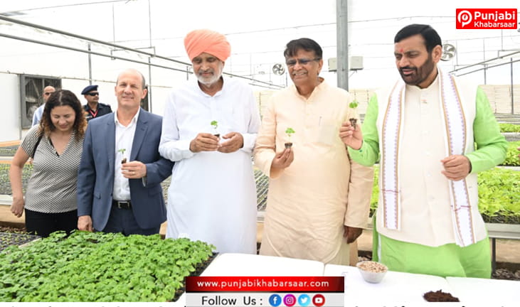 Haryana ਵਿੱਚ ਬਾਗ਼ਬਾਨੀ ਕ੍ਰਾਂਤੀ ਨੂੰ ਨਵੀਂ ਗਤੀ, ਮੁੱਖ ਮੰਤਰੀ ਨੇ ਰਈਆ ਖੋਜ ਕੇਂਦਰ ਅਤੇ ਮੁਨੀਮਪੁਰ ਉਤਕ੍ਰਿਸ਼ਟਤਾ ਕੇਂਦਰ ਦੇ ਉਦਘਾਟਨ ਸਮੇਤ 75 ਕਰੋੜ ਦੇ 9 ਵਿਕਾਸ ਪ੍ਰੋਜੈਕਟ ਆਮ ਲੋਕਾਂ ਨੂੰ ਕੀਤੇ ਸਮਰਪਿਤ