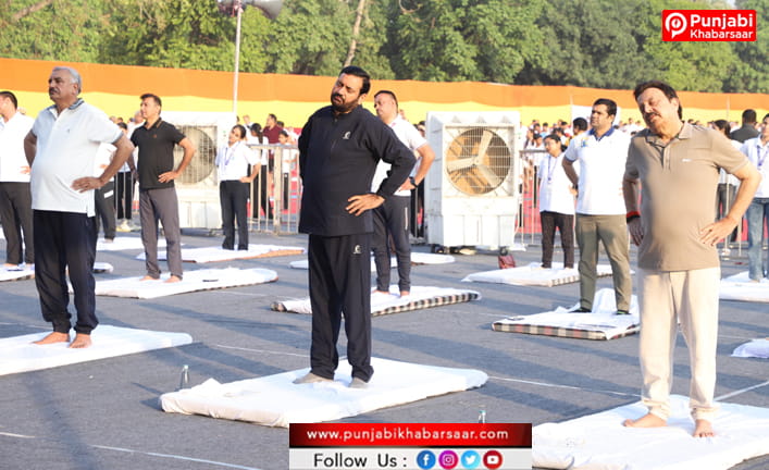 मुख्यमंत्री श्री नायब सिंह सैनी ने गुरुग्राम से अंतरराष्ट्रीय योग दिवस-2026 के उपलक्ष्य में आयोजित राज्यव्यापी योग अभ्यास अभियान का किया शुभारंभ