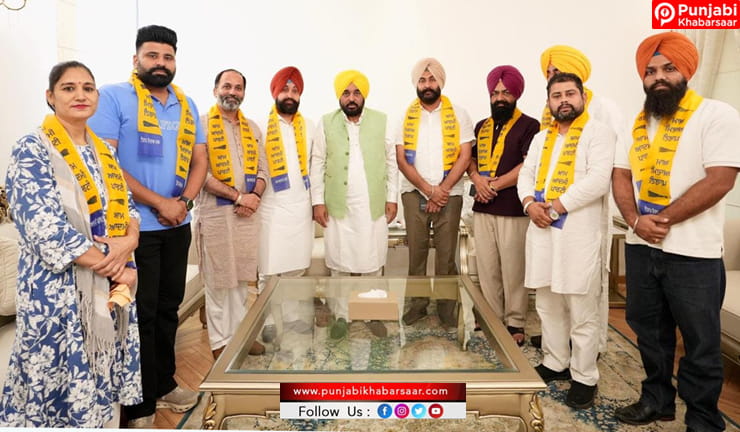 ਮੁਕੇਰੀਆਂ ਵਿੱਚ ਕਾਂਗਰਸ ਨੂੰ ਵੱਡਾ ਝਟਕਾ; ਕਈ ਸੀਨੀਅਰ ਆਗੂ ‘ਆਪ’ ਵਿੱਚ ਹੋਏ ਸ਼ਾਮਲ