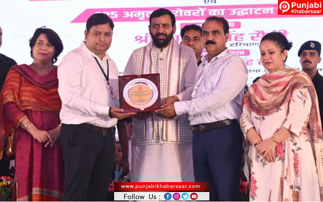 CM Nayab Singh Saini ने नारायणगढ़ में भरा एसआईआर गणना प्रपत्र, मतदाता सूची के विशेष गहन पुनरीक्षण अभियान में निभाई सहभागिता