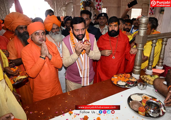 संत महापुरुष समाज को सत्य, सेवा और राष्ट्रभक्ति की राह दिखाते हैं: मुख्यमंत्री