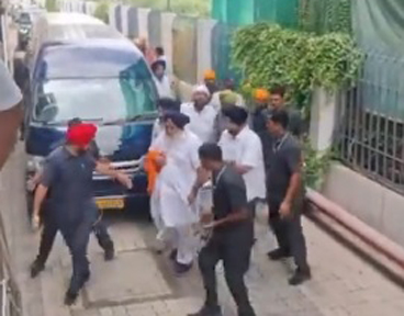 Big News; ਸੁਖਬੀਰ ਸਿੰਘ ਬਾਦਲ ‘ਤੇ ਜਾਨਲੇਵਾ ਹਮਲਾ, ਕਰਵਾਇਆ ਹਸਪਤਾਲ ਦਾਖਲ