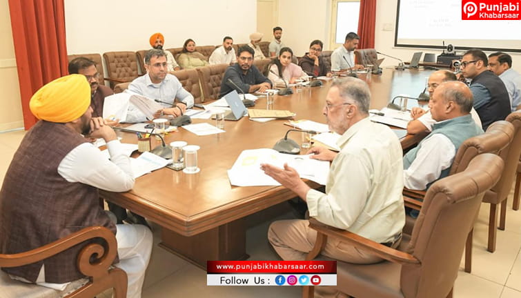 CM Bhagwant Singh Mann ਵੱਲੋਂ ‘ਮੁੱਖ ਮੰਤਰੀ ਸਿਹਤ ਯੋਜਨਾ’ ਤੇ ਆਮ ਆਦਮੀ ਕਲੀਨਿਕਾਂ ਦਾ ਵੱਧ ਤੋਂ ਵੱਧ ਲਾਭ ਲੋਕਾਂ ਤੱਕ ਪਹੁੰਚਾਉਣ ਲਈ ਵਿਆਪਕ ਜਾਗਰੂਕਤਾ ਮੁਹਿੰਮ ਸ਼ੁਰੂ ਕਰਨ ਦੇ ਨਿਰਦੇਸ਼