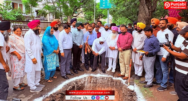 144.65 ਲੱਖ ਰੁਪਏ ਦੀ ਲਾਗਤ ਨਾਲ ਚਾਵਲਾ ਚੌਂਕ ਤੋਂ ਮਟੌਰ ਚੌਂਕ ਤੱਕ ਨਵੀਂ ਸੀਵਰੇਜ ਪਾਈਪ ਲਾਈਨ ਵਿਛਾਉਣ ਦੇ ਕੰਮ ਦੀ ਸ਼ੁਰੂਆਤ