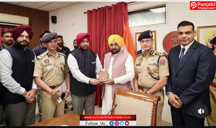 ਤੁਸੀਂ ਦੌੜ ਸਕਦੇ ਹੋ, ਪਰ ਕਾਨੂੰਨ ਦੇ ਸ਼ਿਕੰਜੇ ਤੋਂ ਬਚ ਨਹੀਂ ਸਕਦੇ-ਮੁੱਖ ਮੰਤਰੀ ਭਗਵੰਤ ਸਿੰਘ ਮਾਨ ਵੱਲੋਂ ਵਿਦੇਸ਼ਾਂ ‘ਚ ਲੁਕੇ ਗੈਂਗਸਟਰਾਂ ਨੂੰ ਚਿਤਾਵਨੀ