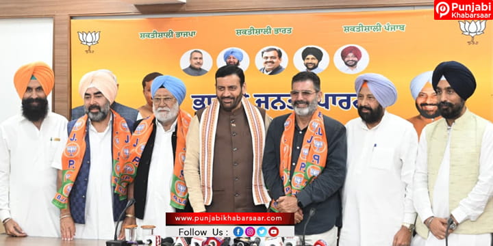 ਵੱਡੀ ਖ਼ਬਰ; ਬਾਦਲਾਂ ਨੂੰ ਘਰ ਵਿਚ ਵੱਡਾ ਝਟਕਾ, ਸੁਖਬੀਰ ਬਾਦਲ ਦਾ ਸਕਾ ਚਾਚਾ ਤੇ ਭਰਾ ਭਾਜਪਾ ‘ਚ ਹੋਏ ਸ਼ਾਮਲ