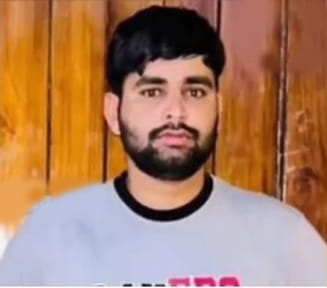 ਕਾਂਗਰਸੀ ਸਰਪੰਚ ਦੇ ਨੌਜਵਾਨ ਭਰਾ ਦਾ ਕ.ਤ.ਲ; ਇਸ ਗੈਂਗ ਨੇ ਲਈ ਜਿੰਮੇਵਾਰੀ !