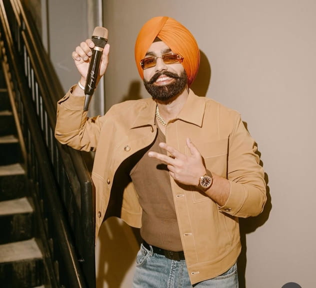 Canada ‘ਚ ਪੰਜਾਬੀ ਅਦਾਕਾਰ ਤੇ ਗਾਇਕ ਐਮੀ ਵਿਰਕ ‘ਤੇ ਚੱਲੀਆਂ ਗੋ/ਲੀ/ਆਂ !