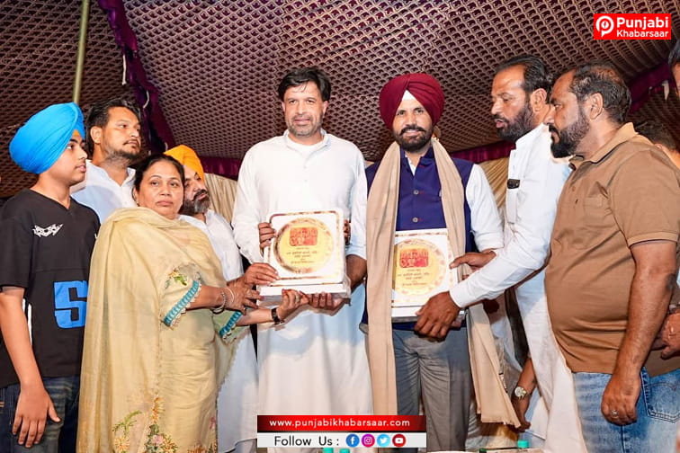 ਰਾਜਾ ਵੜਿੰਗ ਨੇ 26ਵੇਂ ਖਰੜ ਦੁਸਹਿਰਾ ਮੇਲੇ ਵਿੱਚ ਕੀਤੀ ਸ਼ਿਰਕਤ, ਸਮਾਜ ਭਲਾਈ ਦੇ ਕੰਮਾਂ ਲਈ 7 ਲੱਖ ਰੁਪਏ ਦੀ ਗ੍ਰਾਂਟ ਦੇਣ ਦਾ ਐਲਾਨ