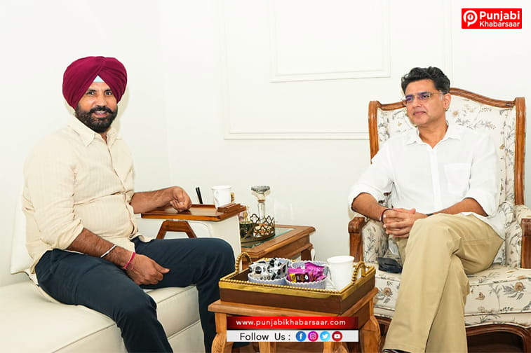 ਪੰਜਾਬ ਫ਼ੇਰੀ ਤੋਂ ਪਹਿਲਾਂ Sachin Pilot ਵੱਲੋਂ Raja Warring ਦੀ ਤਾਰੀਫ਼ ਦੀ ਸਿਆਸੀ ਗਲਿਆਰਿਆਂ ਵਿਚ ਚਰਚਾ!